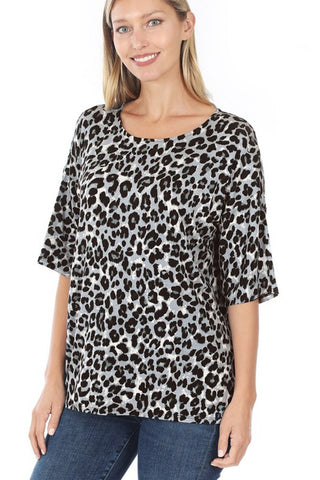 Zenana Womens Leopard Half Sleeve Top